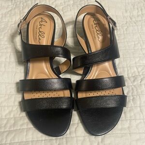 Abella true comfort, black heels size 7.5, new